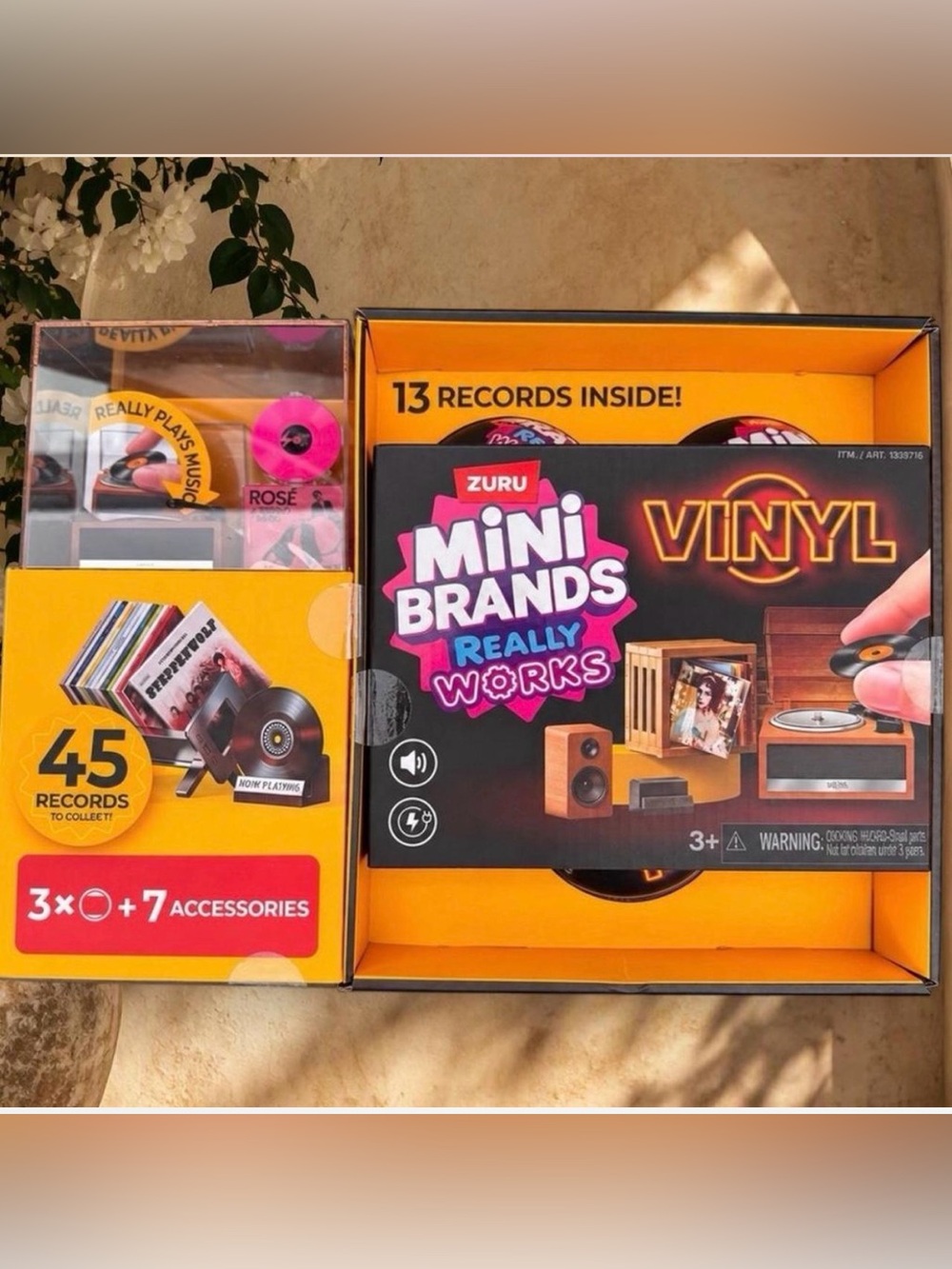 ZURU Mini Brands Really Works Vinyl Set - Orange & Pink